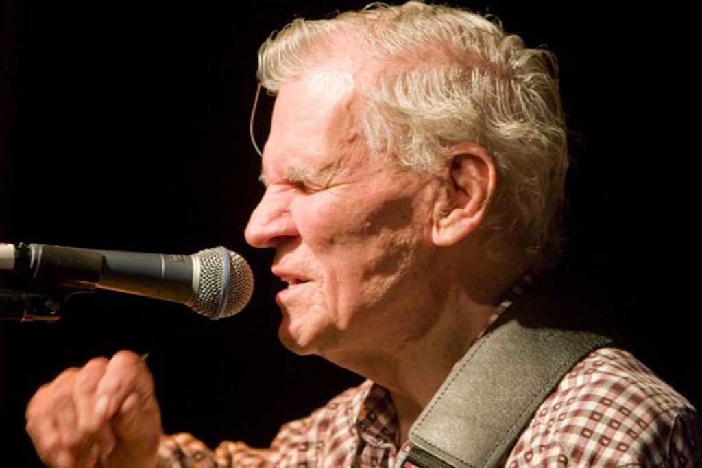 Legendary artist Doc Watson performs at Bristol Rhythm & Roots Reunion 2008.
