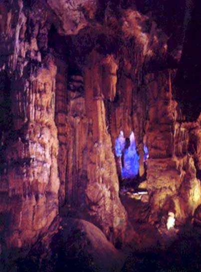 Photo of the inside of Bristol Caverns.

