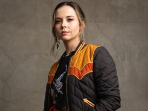 Sierra Hull Performs Farm & Fun TIme